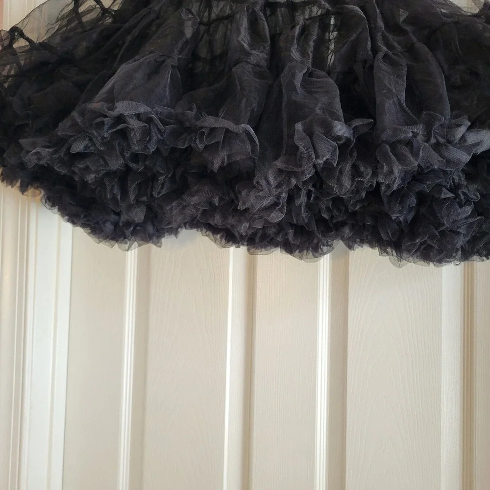 Chasing‎ Fireflies Girls Soft Black Petticoat Size 12-16 Costume Party Fancy